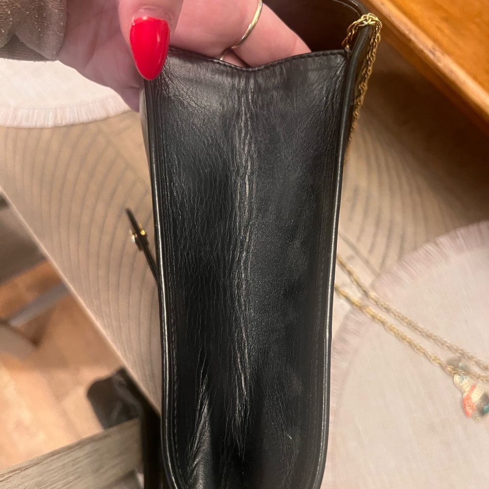 Vintage 70’s Gucci Black Leather handbag w/ Chain - Picture 6 of 13